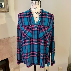 EXPRESS 💕 VGUC • soft plaid button up top